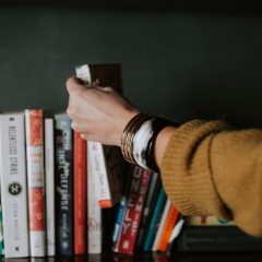 5 Books You NEED to Add to Your TBR Pile for a Better 2018